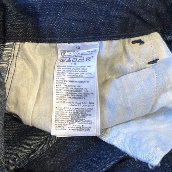 Old Navy Super Skinny, Size 10, Midrise, Dark wash NWOT - Picture 5 of 5